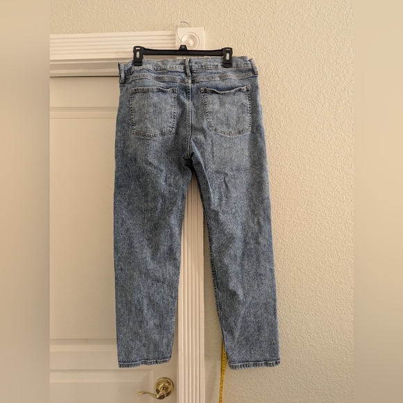 Banana Republic Girlfriend Jean - Picture 4 of 4